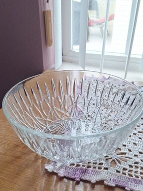 Vintage Crystal Pasari Indonesia Bowl 8" Clear Pressed Glass